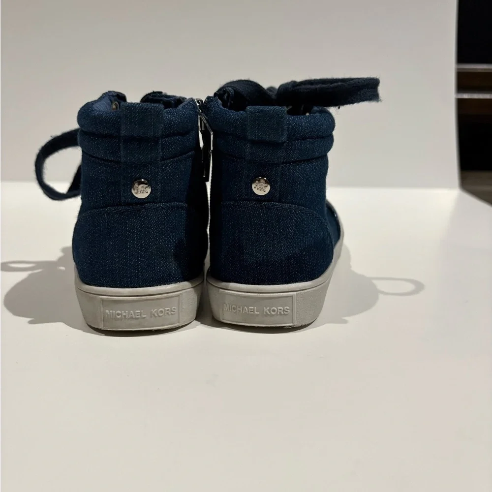 Michael Kors, high top sneaker, size 9